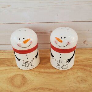 Snowman Ceramic Salt & Pepper Shaker Set Christmas Holiday Winter Festive Table